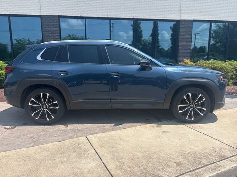 Used 2023 MAZDA CX-50 AWD 2.5 S w/ Premium Plus Pkg image 3
