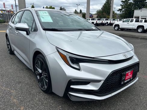 Certified 2024 Toyota Corolla XSE FWD image 3