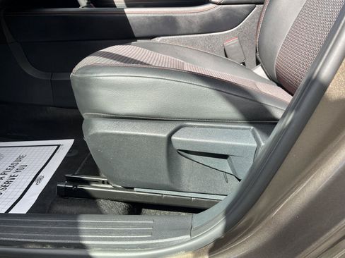 Certified 2025 Nissan Kicks SR AWD/4WD image 20