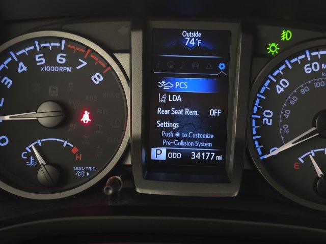 Used 2023 Toyota Tacoma TRD Off-Road w/ TRD Premium Off Road Package AWD/4WD image 18