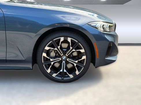 Used 2025 BMW 330i Sedan RWD image 12