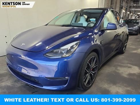 Used 2023 Tesla Model Y Performance AWD/4WD image 1