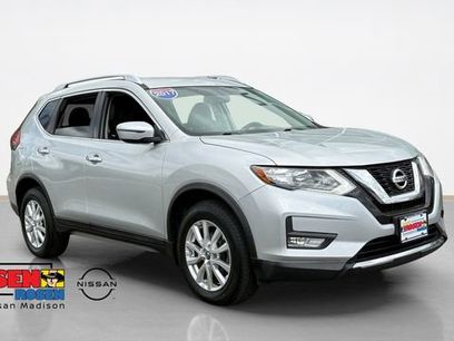 Used 2017 Nissan Rogue SV