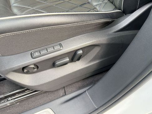 Used 2024 Volkswagen Atlas SEL Premium R-Line image 13