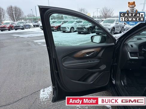Used 2020 GMC Terrain SLE image 22