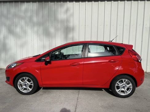 Used 2014 Ford Fiesta SE FWD image 6