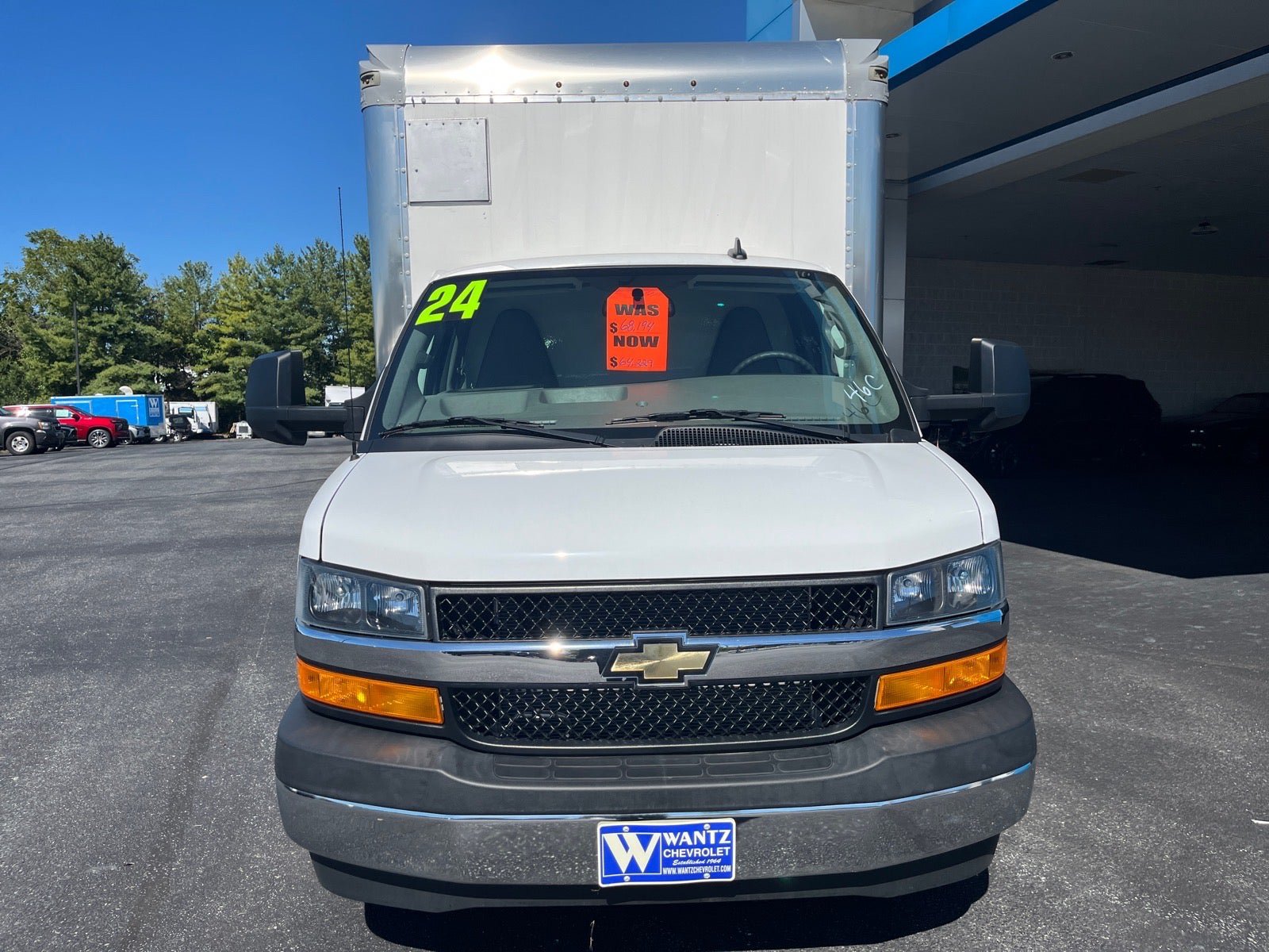 New 2024 Chevrolet Express 3500 w/ Power Convenience Package RWD image 3