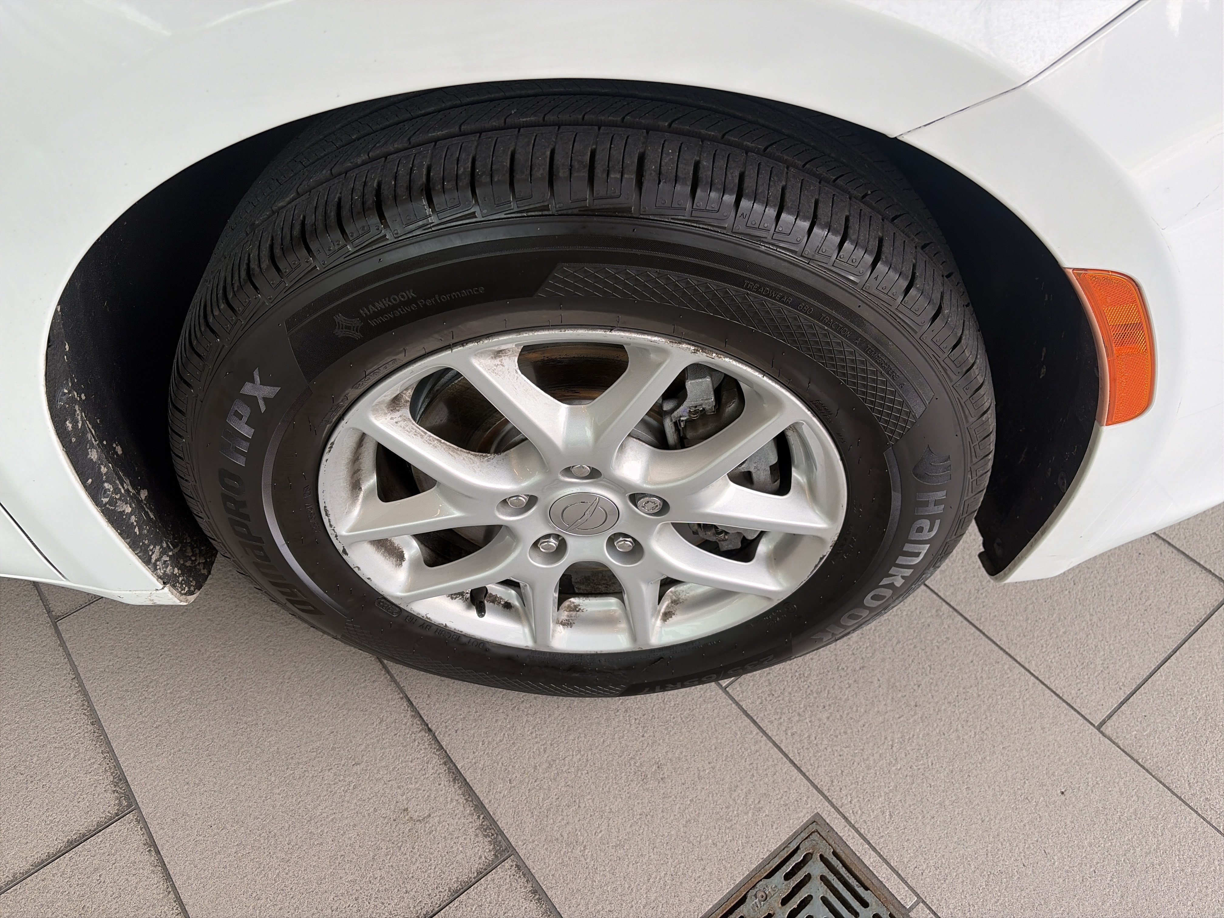 Used 2017 Chrysler Pacifica LX FWD image 10