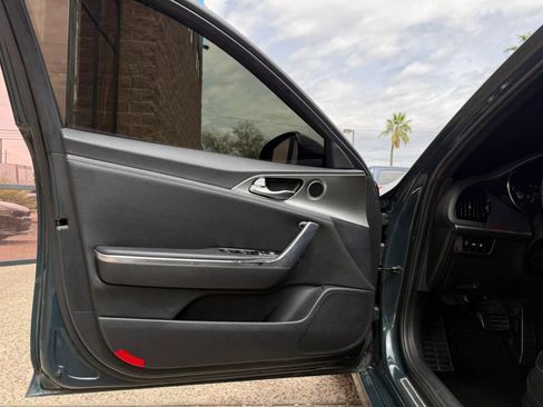 Used 2022 Kia Stinger GT1 image 36