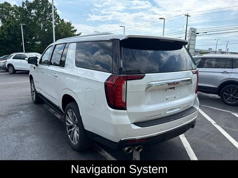 Used 2021 GMC Yukon XL Denali w/ Denali Ultimate Package AWD/4WD image 9