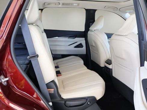 Used 2023 INFINITI QX60 Sensory w/ Cargo Package image 21