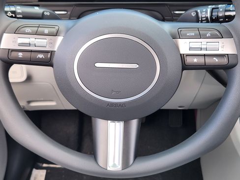 New 2026 Hyundai Kona SE AWD/4WD image 10