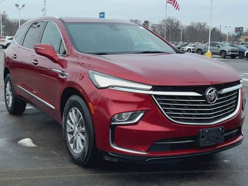 Used 2024 Buick Enclave Premium image 8