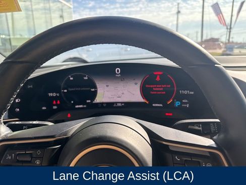 Used 2020 Porsche Taycan 4S image 12