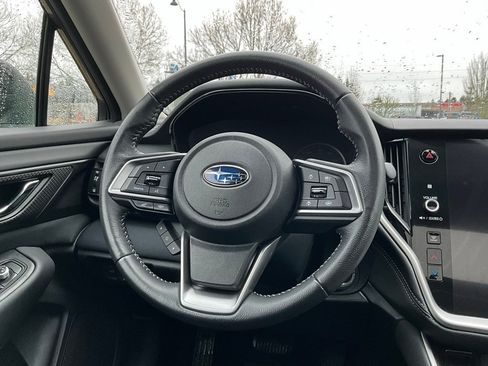 Used 2022 Subaru Outback Premium image 18