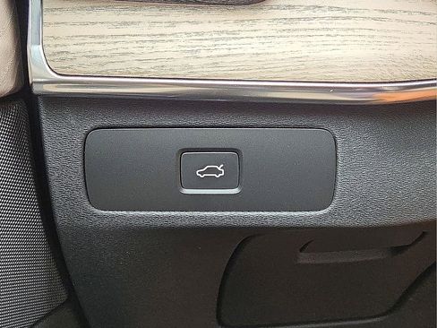 New 2026 Volvo XC90 B5 Plus image 31