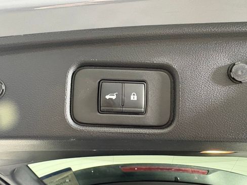 Used 2025 Nissan Pathfinder Rock Creek image 34