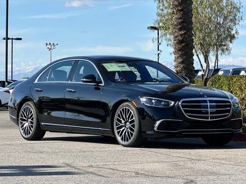 New 2025 Mercedes-Benz S 580 4MATIC Sedan image 9