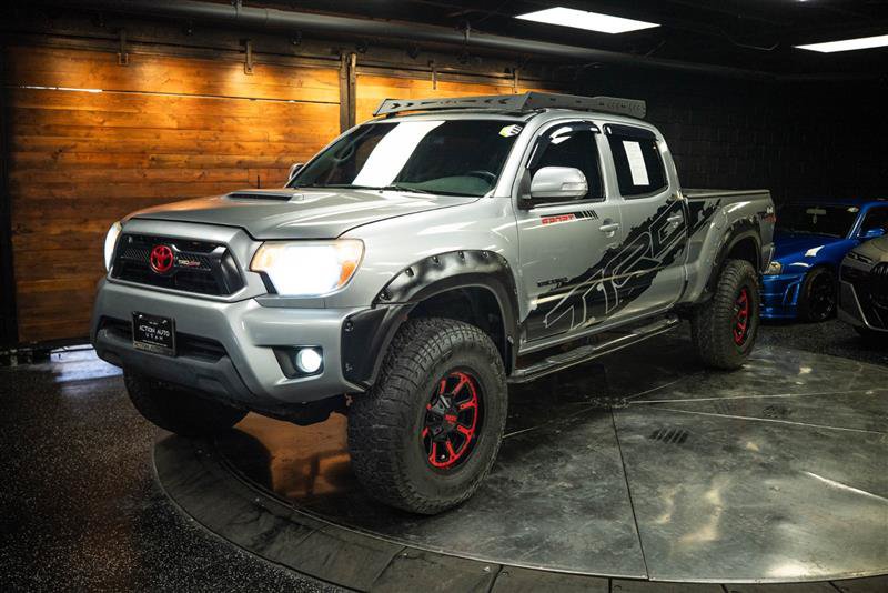Used 2015 Toyota Tacoma 4x4 Double Cab w/ TRD Sport Package image 2