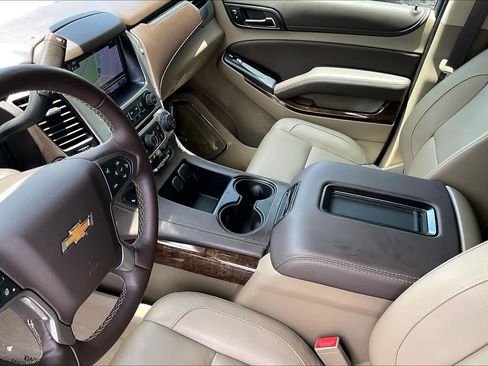 Used 2020 Chevrolet Tahoe LT AWD/4WD image 17