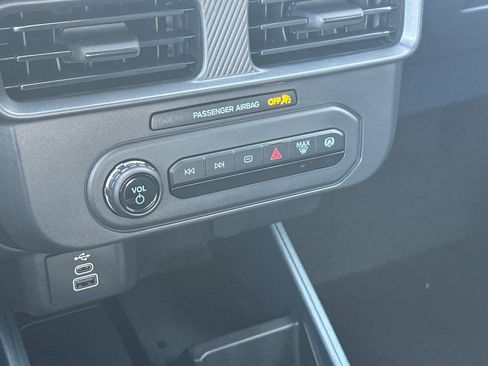 New 2026 Ford Maverick XL image 19