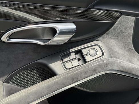 Used 2018 Porsche 911 GT3 RWD image 30