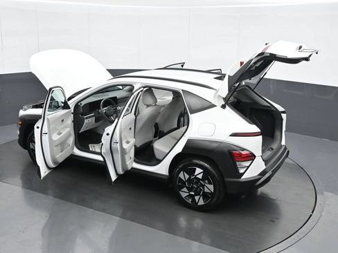 Used 2025 Hyundai Kona SEL FWD image 39