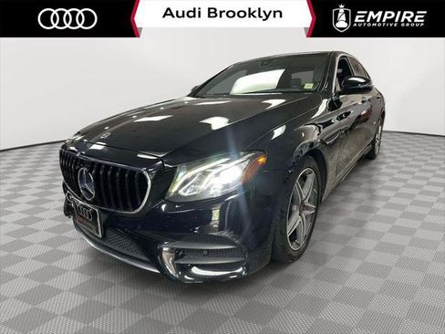 Used 2018 Mercedes-Benz E 300 4MATIC image 1