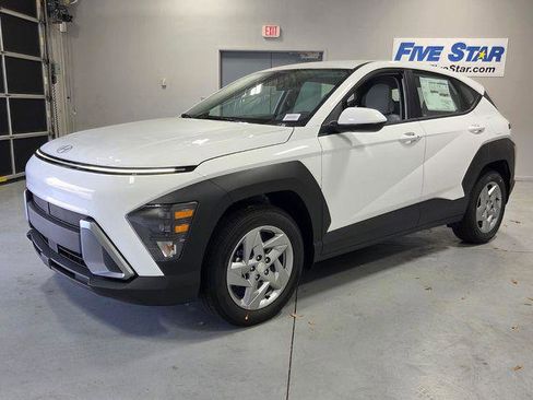 New 2026 Hyundai Kona SE FWD image 3