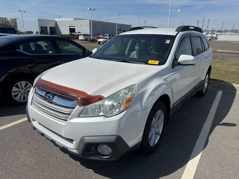 Used 2013 Subaru Outback 2.5i Premium w/ Popular Pkg 1B image 3
