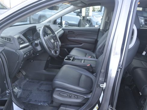 Used 2024 Honda Odyssey EX-L image 16