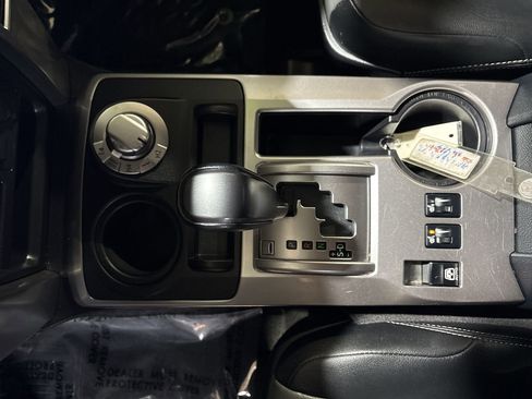 Certified 2024 Toyota 4Runner SR5 Premium image 21