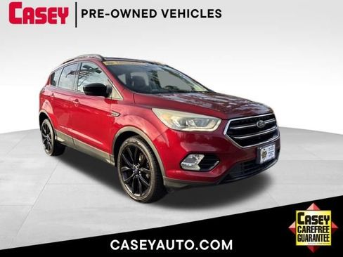 Used 2017 Ford Escape SE w/ Equipment Group 201A image 1