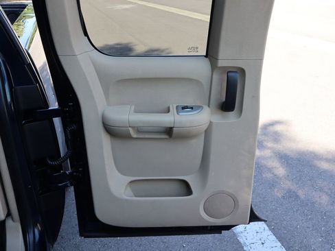 Used 2007 Chevrolet Silverado 1500 LT w/ 1LT Convenience Package image 24