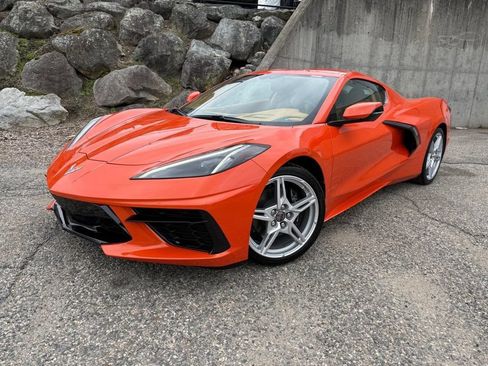 Used 2020 Chevrolet Corvette Stingray Premium Cpe w/ 3LT Preferred Equipment Group RWD image 2