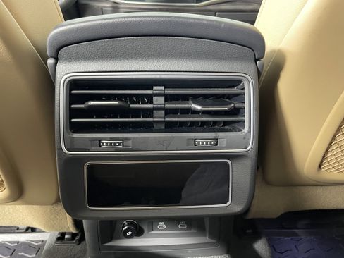 Used 2024 Audi Q7 3.0T Premium Plus image 25