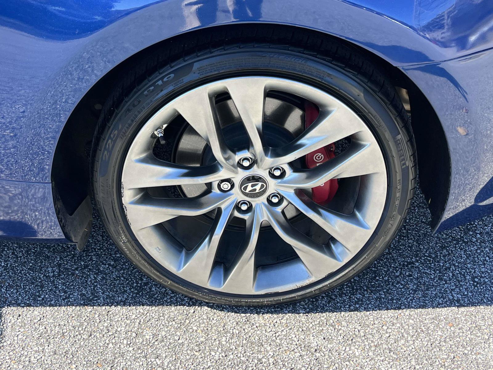 Used 2015 Hyundai Genesis 3.8 RWD image 9