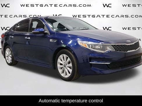 Used 2018 Kia Optima EX image 2