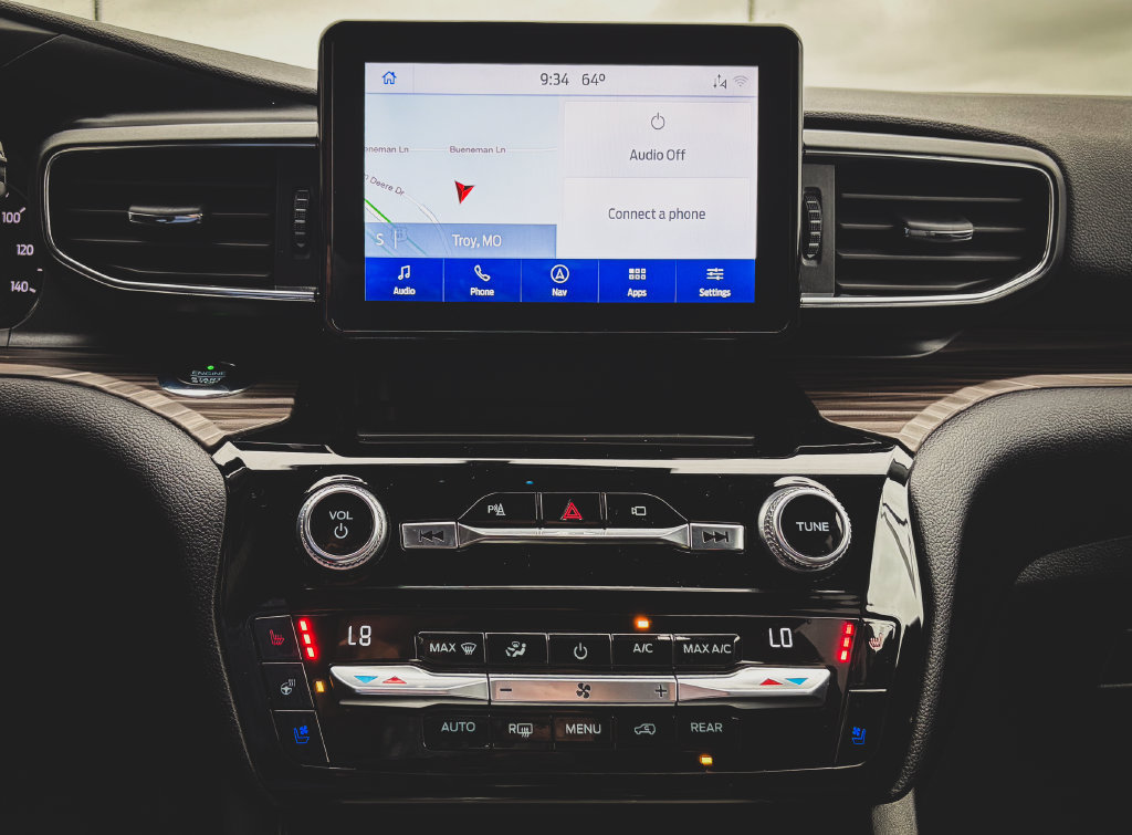 Used 2021 Ford Explorer Limited AWD/4WD image 14