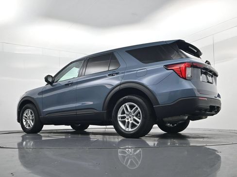 Used 2026 Ford Explorer Active AWD/4WD image 37