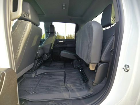 New 2026 GMC Sierra 2500 Pro w/ Convenience Package image 17