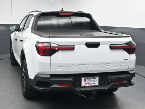 Used 2022 Hyundai Santa Cruz SEL w/ Activity Package image 8