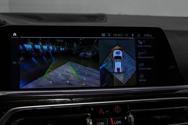 Used 2020 BMW X5 M50i AWD/4WD image 24