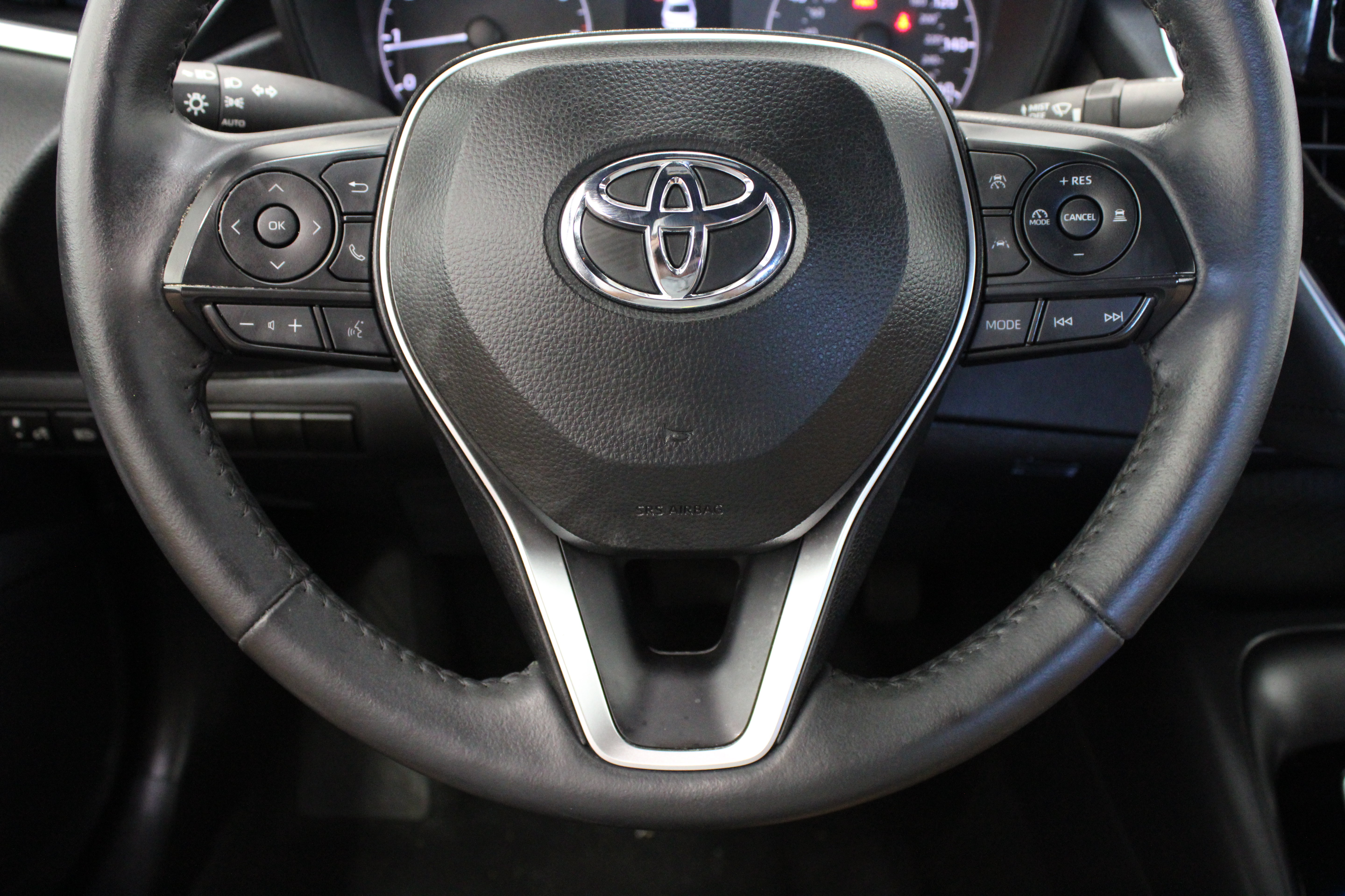 Certified 2024 Toyota Corolla SE FWD image 22