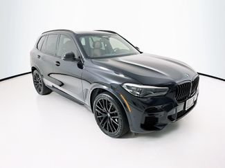 Used 2022 BMW X5 xDrive40i w/ M Sport Package AWD/4WD video 1