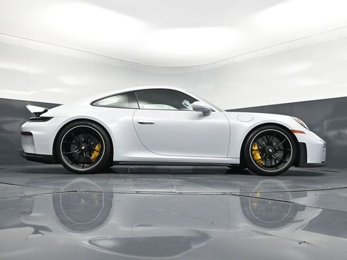 Certified 2025 Porsche 911 GT3 RWD image 25