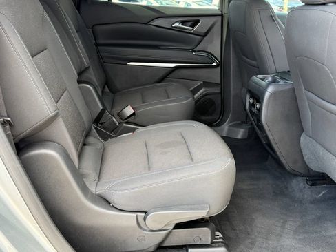 Used 2024 Chevrolet Traverse LT AWD/4WD image 10