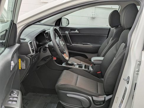 Used 2020 Kia Sportage LX AWD/4WD image 14