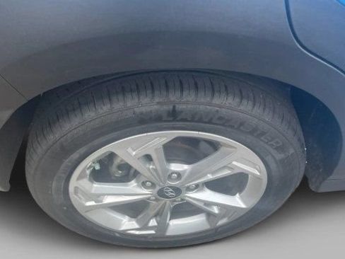 Used 2022 Hyundai Kona SEL FWD image 3