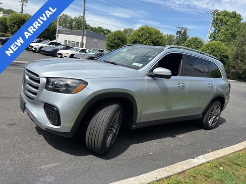 Used 2025 Mercedes-Benz GLS 450 4MATIC image 5